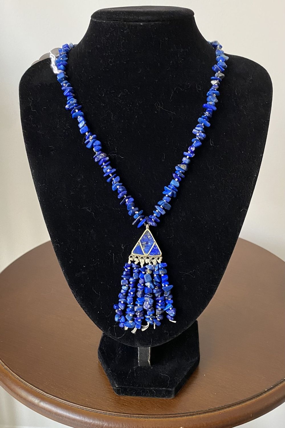 Small Lapis chip necklace with pendant
